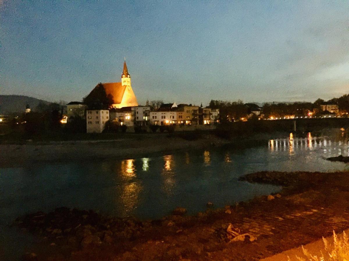 Ferienwohnung An Der Romantischen Salzachschleife Naehe Salzburg เลาเฟน ภายนอก รูปภาพ